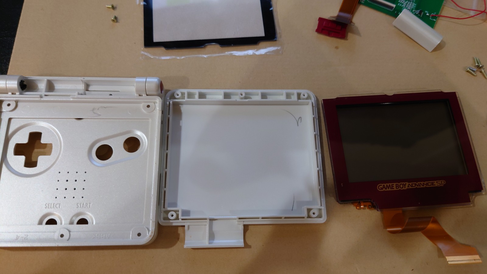 ゲームボーイアドバンスSPをIPS液晶に換装して快適なレトロゲー